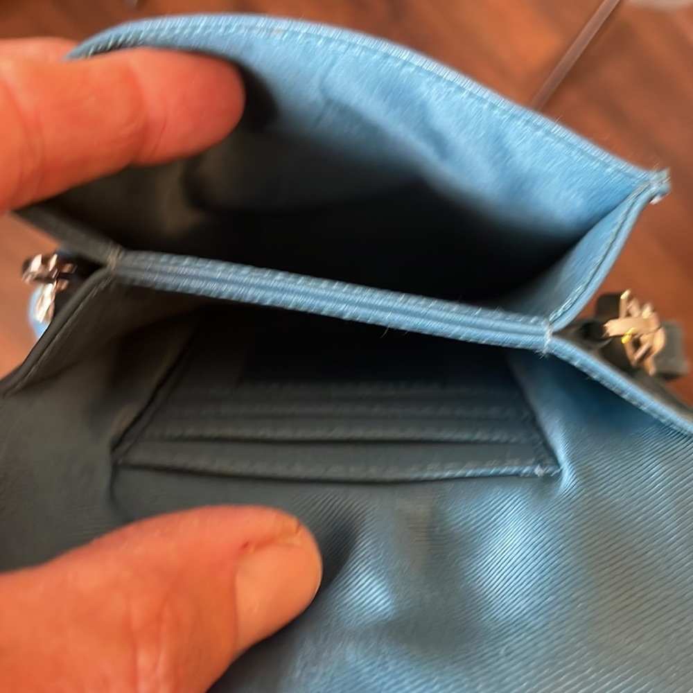 Handmade Leather Cross Body Bag. - Picture 10 of 16